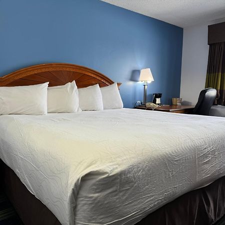 South Ridge Inn North Ridgeville Bagian luar foto